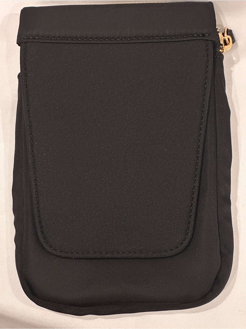 Bolsetta RFID Blocking Snap-On Magnetic Hip Pouch w/ Zippered Pocket/ NWOT - Picture 3 of 6